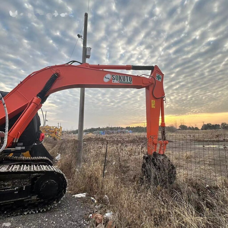 Hitachi ZX200-3 - Pelle sur chenille: photos 1 Hitachi ZX200-3 - Pelle sur chenille: photos 1