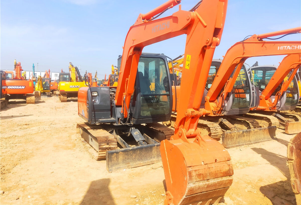 Hitachi ZX60 - Mini pelle: photos 4 Hitachi ZX60 - Mini pelle: photos 4