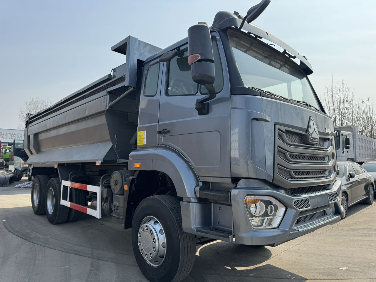 Howo HAOHAN DUMP TRUCK - Camion benne: photos 2 Howo HAOHAN DUMP TRUCK - Camion benne: photos 2