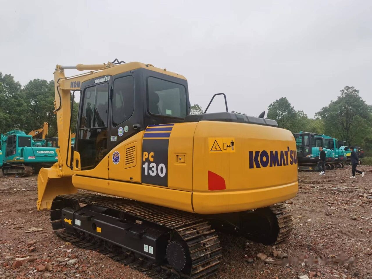 Komatsu PC130 - Pelle sur chenille: photos 2 Komatsu PC130 - Pelle sur chenille: photos 2