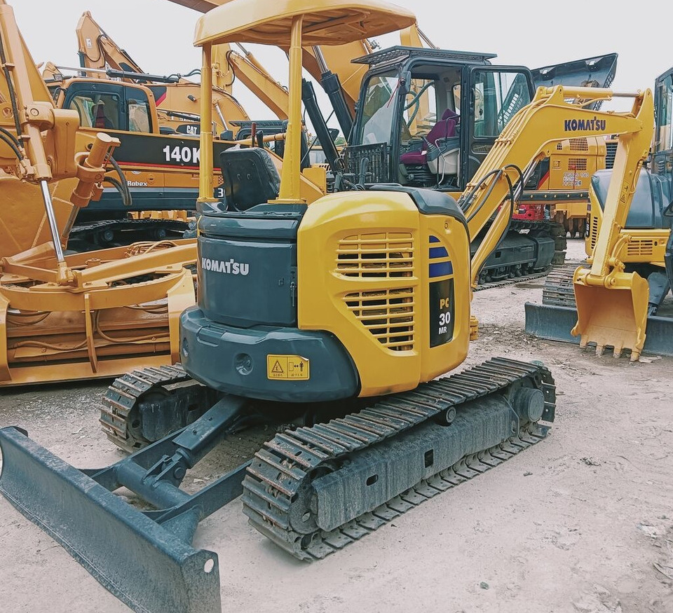 Komatsu PC30MR - Mini pelle: photos 3 Komatsu PC30MR - Mini pelle: photos 3