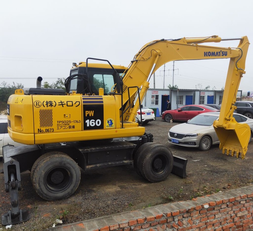 Komatsu PW160 - Pelle sur chenille: photos 2 Komatsu PW160 - Pelle sur chenille: photos 2