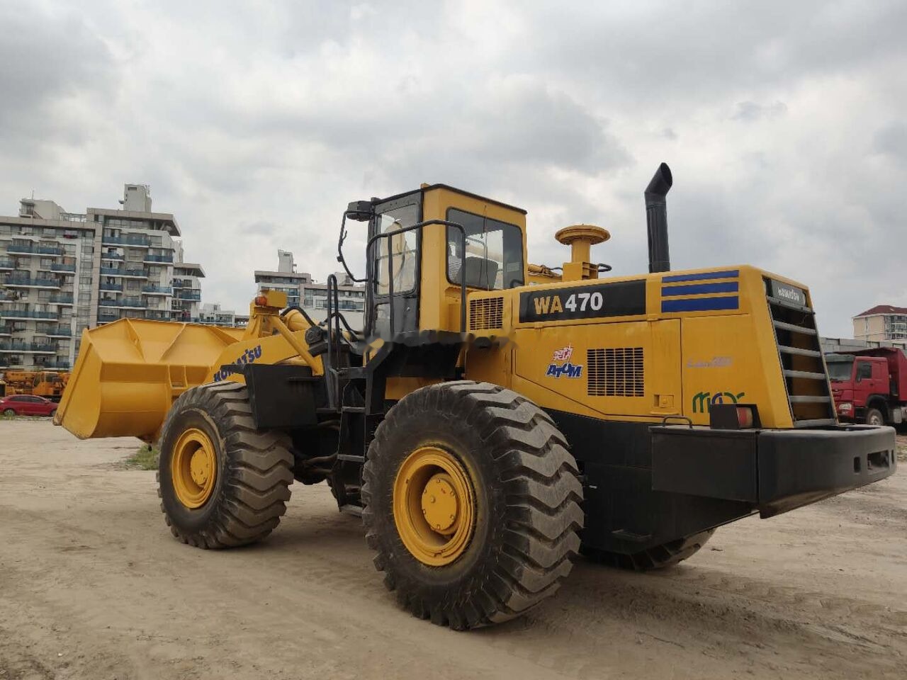 Komatsu WA470 - Chargeuse sur pneus: photos 4 Komatsu WA470 - Chargeuse sur pneus: photos 4