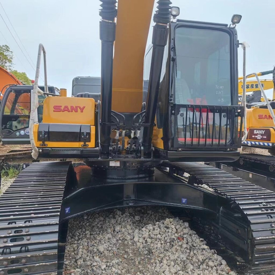 Sany SY215C - Pelle sur chenille: photos 5 Sany SY215C - Pelle sur chenille: photos 5