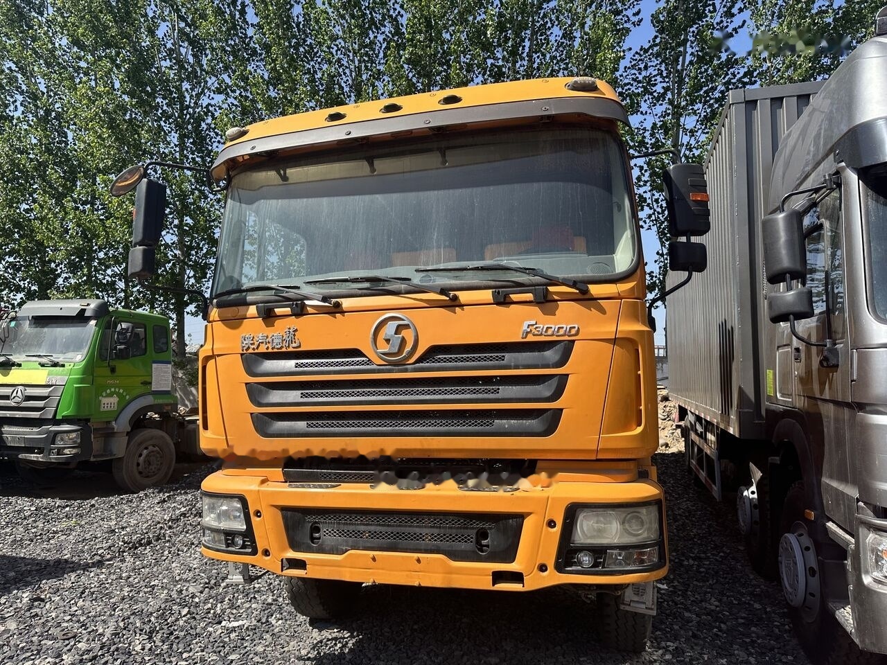 Shacman F3000 - Camion benne: photos 2 Shacman F3000 - Camion benne: photos 2