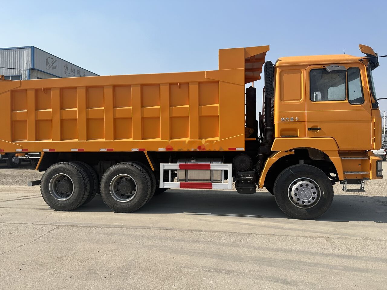 Shacman F3000 - Camion benne: photos 4 Shacman F3000 - Camion benne: photos 4