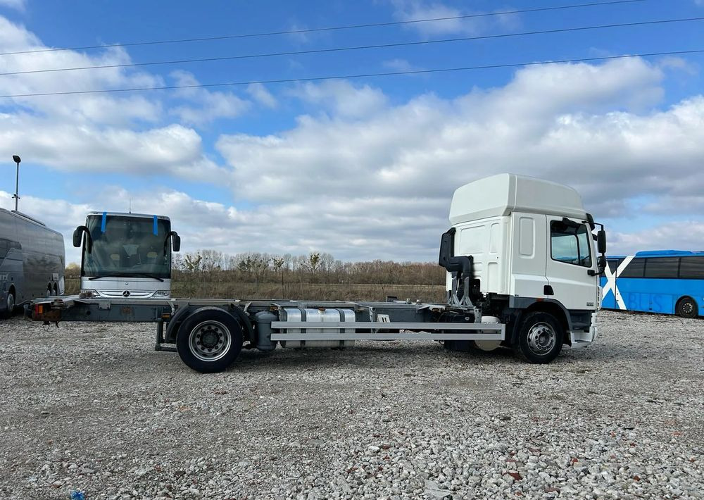 DAF CF75.310 - Châssis cabine: photos 2 DAF CF75.310 - Châssis cabine: photos 2