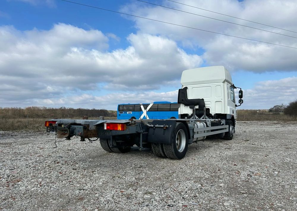 DAF CF75.310 - Châssis cabine: photos 3 DAF CF75.310 - Châssis cabine: photos 3