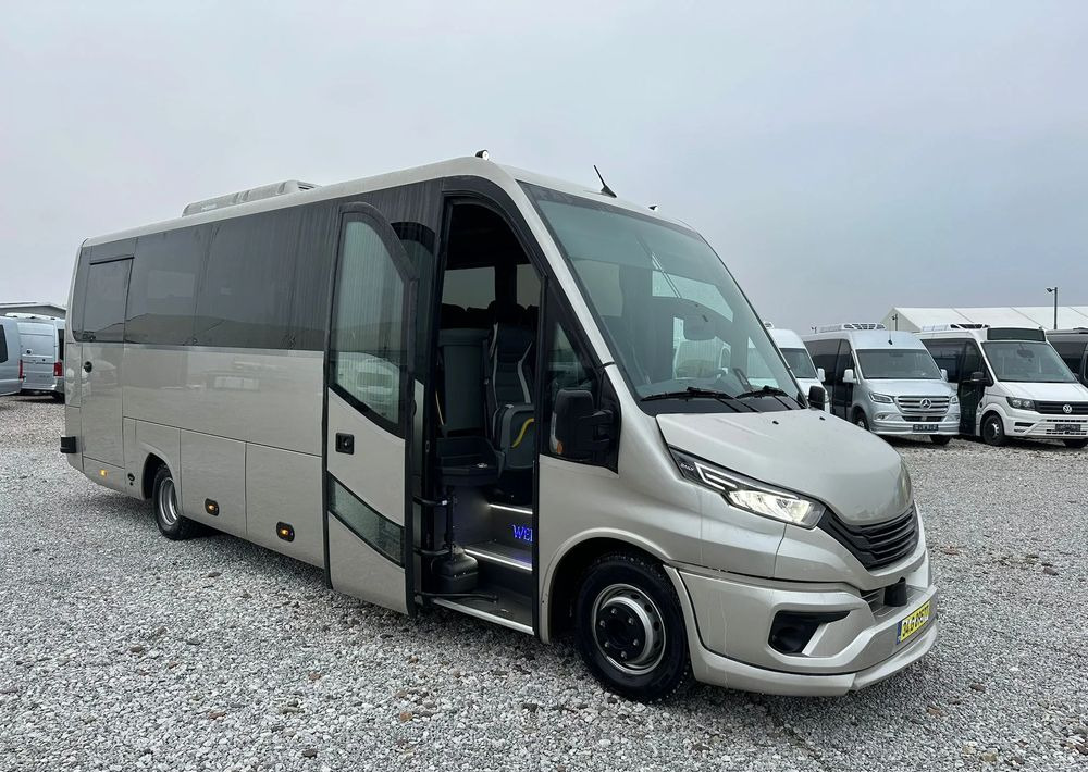 Iveco Daily - Minibus, Transport de personnes: photos 1 Iveco Daily - Minibus, Transport de personnes: photos 1
