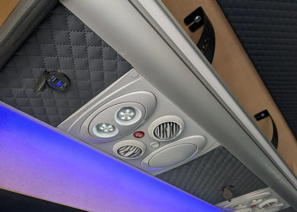 Crédit-bail de Mercedes-Benz Sprinter 519 Mercedes-Benz Sprinter 519: photos 20 Crédit-bail de Mercedes-Benz Sprinter 519 Mercedes-Benz Sprinter 519: photos 20