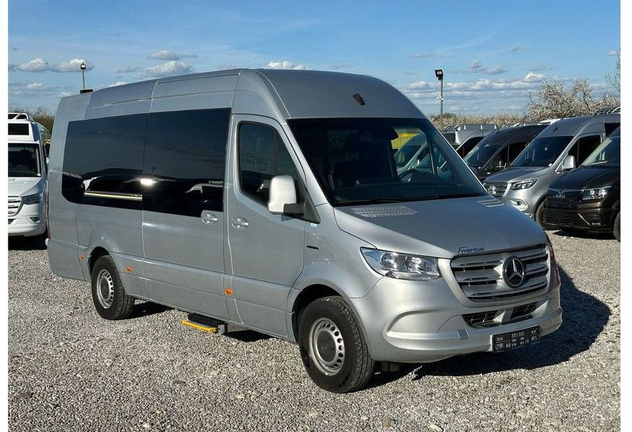 Mercedes-Benz eSprinter - Minibus, Bus électrique: photos 2 Mercedes-Benz eSprinter - Minibus, Bus électrique: photos 2