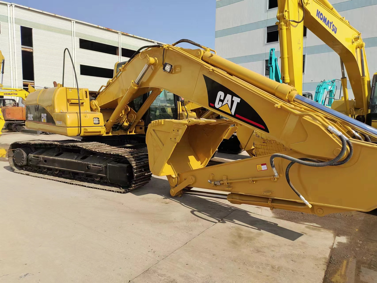 CATERPILLAR 320C - Pelle sur chenille: photos 1 CATERPILLAR 320C - Pelle sur chenille: photos 1