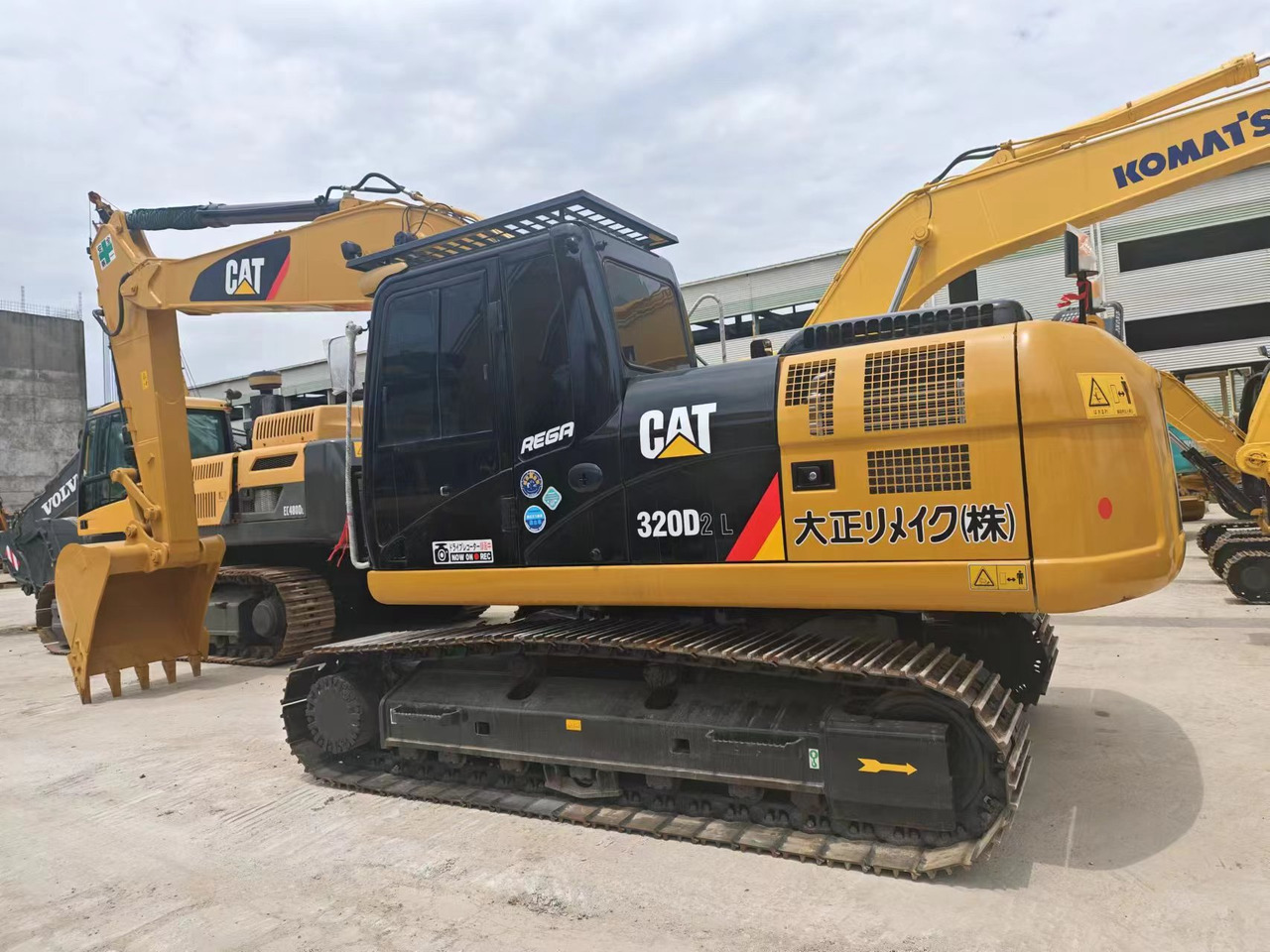 CATERPILLAR 320D - Pelle sur chenille: photos 1 CATERPILLAR 320D - Pelle sur chenille: photos 1