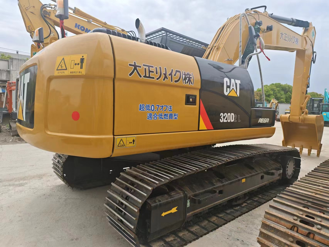 CATERPILLAR 320D - Pelle sur chenille: photos 2 CATERPILLAR 320D - Pelle sur chenille: photos 2