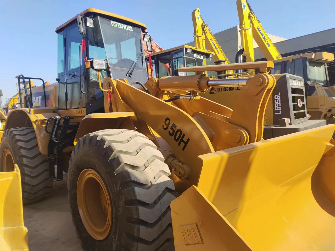 CATERPILLAR 950H - Chargeuse sur pneus: photos 2 CATERPILLAR 950H - Chargeuse sur pneus: photos 2