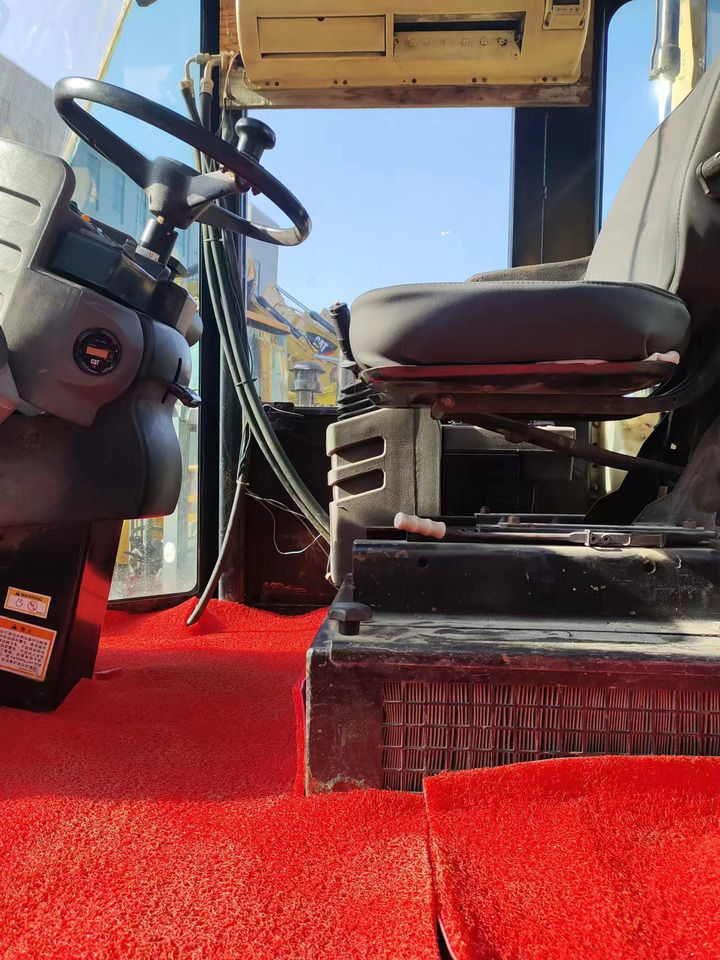 Compacteur à pieds de mouton/ Monocylindre CATERPILLAR CS683E: photos 7