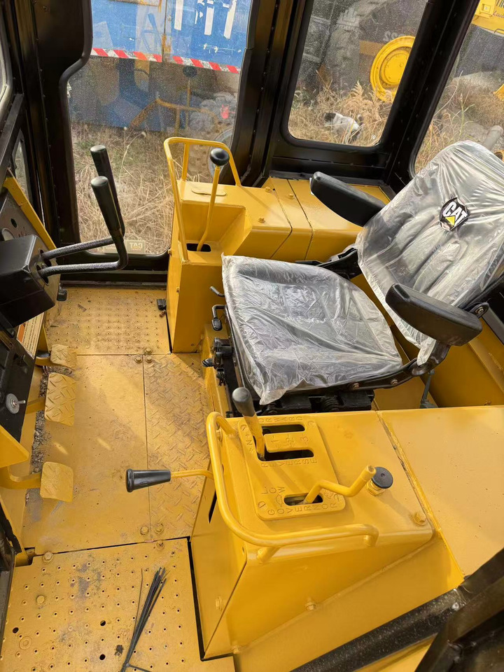 Bulldozer CATERPILLAR D4C: photos 7