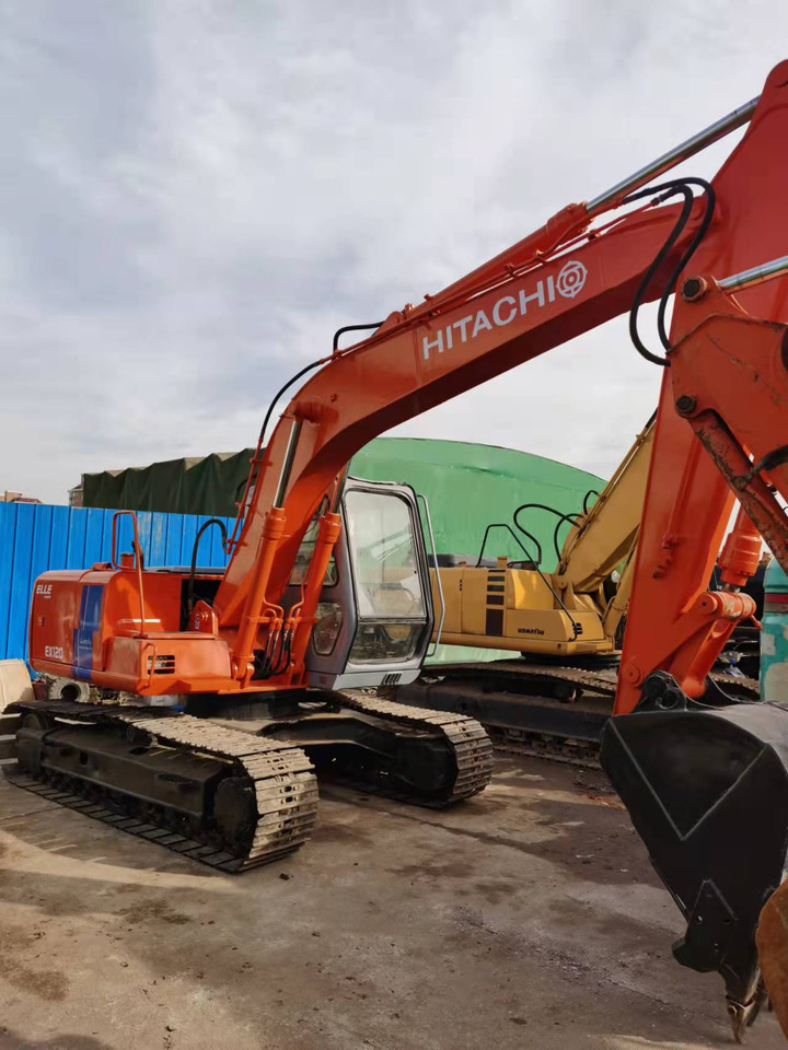 HITACHI EX120-2 - Pelle sur chenille: photos 3 HITACHI EX120-2 - Pelle sur chenille: photos 3