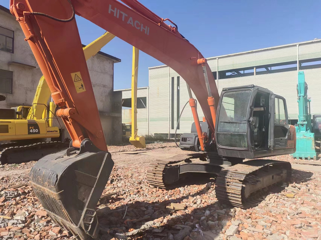 HITACHI ZX200 - Pelle sur chenille: photos 4 HITACHI ZX200 - Pelle sur chenille: photos 4