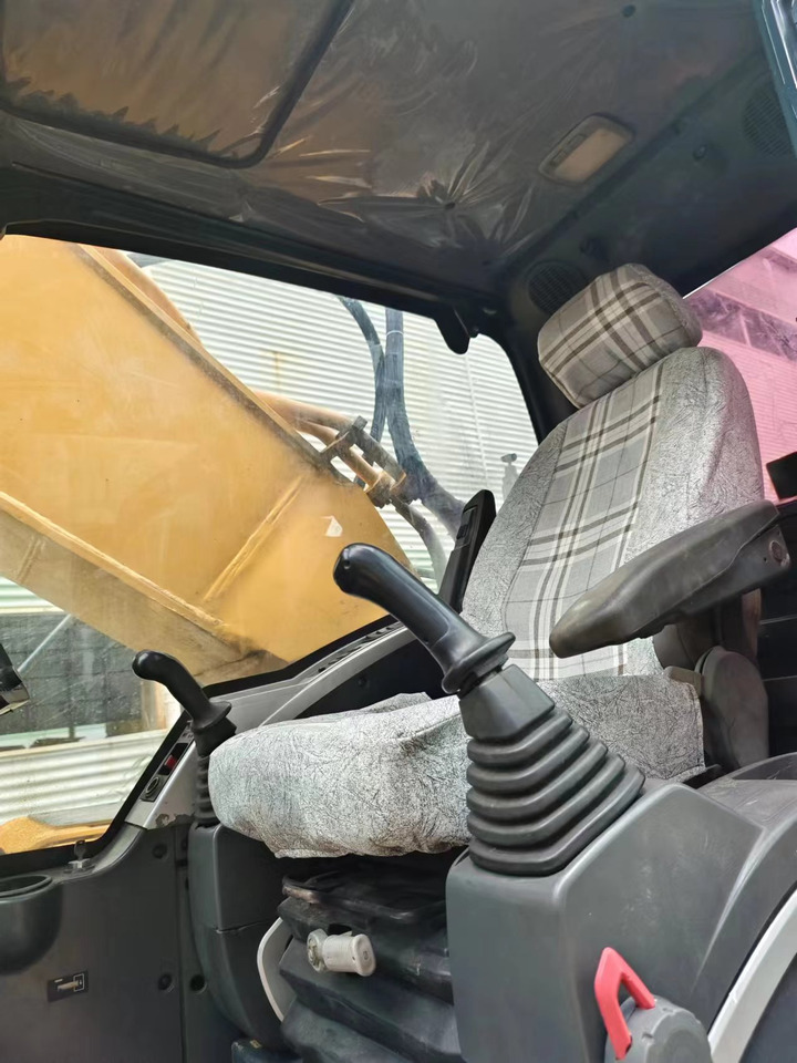 HYUNDAI R485LC9VS R485 - Pelle sur chenille: photos 4 HYUNDAI R485LC9VS R485 - Pelle sur chenille: photos 4