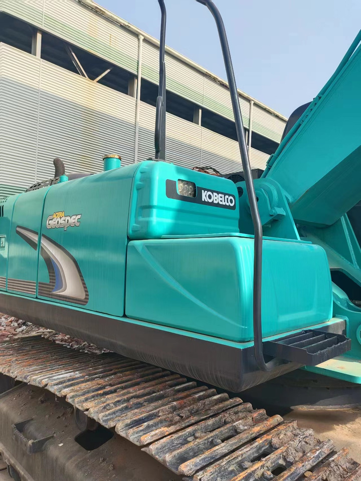 KOBELCO SK350LC-8 - Pelle sur chenille: photos 3 KOBELCO SK350LC-8 - Pelle sur chenille: photos 3