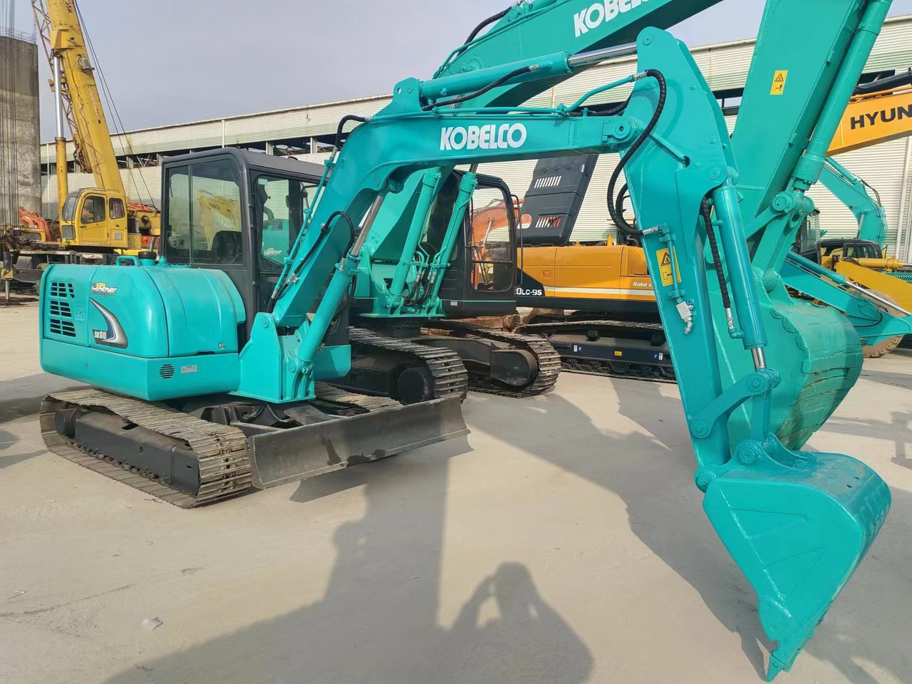 KOBELCO SK60-8 - Mini pelle: photos 3 KOBELCO SK60-8 - Mini pelle: photos 3