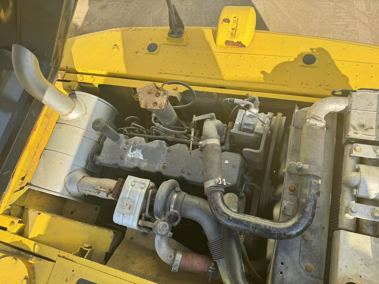 KOMATSU PC200-8 - Pelle sur chenille: photos 5 KOMATSU PC200-8 - Pelle sur chenille: photos 5