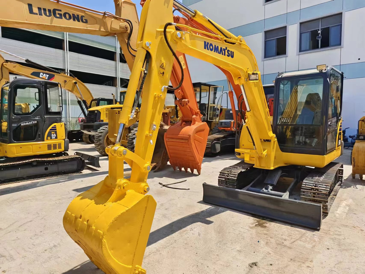 KOMATSU PC58-8 - Mini pelle: photos 5 KOMATSU PC58-8 - Mini pelle: photos 5
