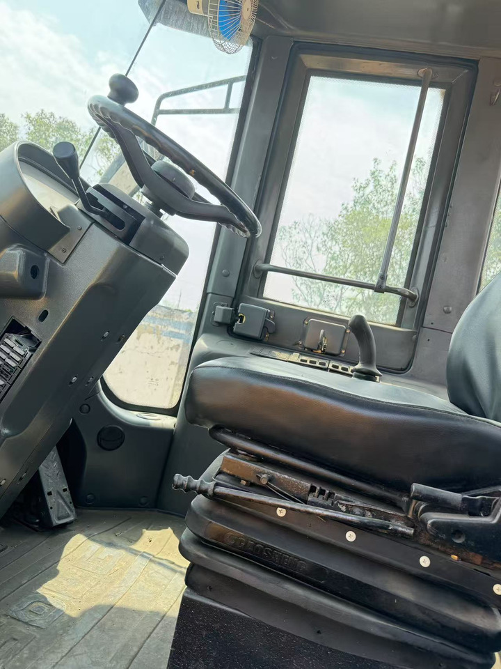 SDLG L936 - Chargeuse sur pneus: photos 4 SDLG L936 - Chargeuse sur pneus: photos 4