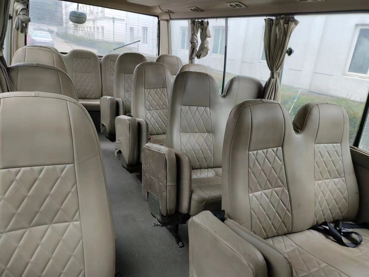 TOYOTA Coaster - Bus interurbain: photos 3 TOYOTA Coaster - Bus interurbain: photos 3