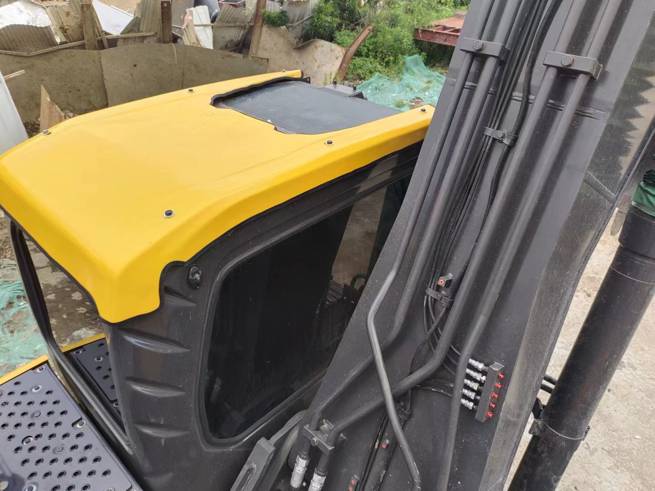 VOLVO EC240 - Pelle sur chenille: photos 4 VOLVO EC240 - Pelle sur chenille: photos 4