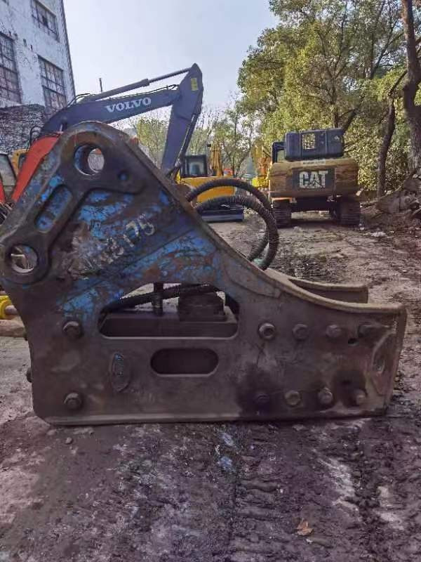 WINBEYOND 175 breaker jack hammer - Marteau hydraulique pour Pelle sur chenille: photos 2 WINBEYOND 175 breaker jack hammer - Marteau hydraulique pour Pelle sur chenille: photos 2
