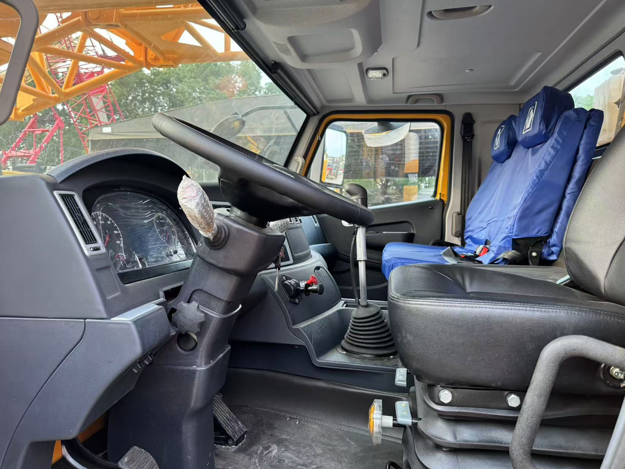 XCMG QY70K - Grue mobile: photos 5 XCMG QY70K - Grue mobile: photos 5