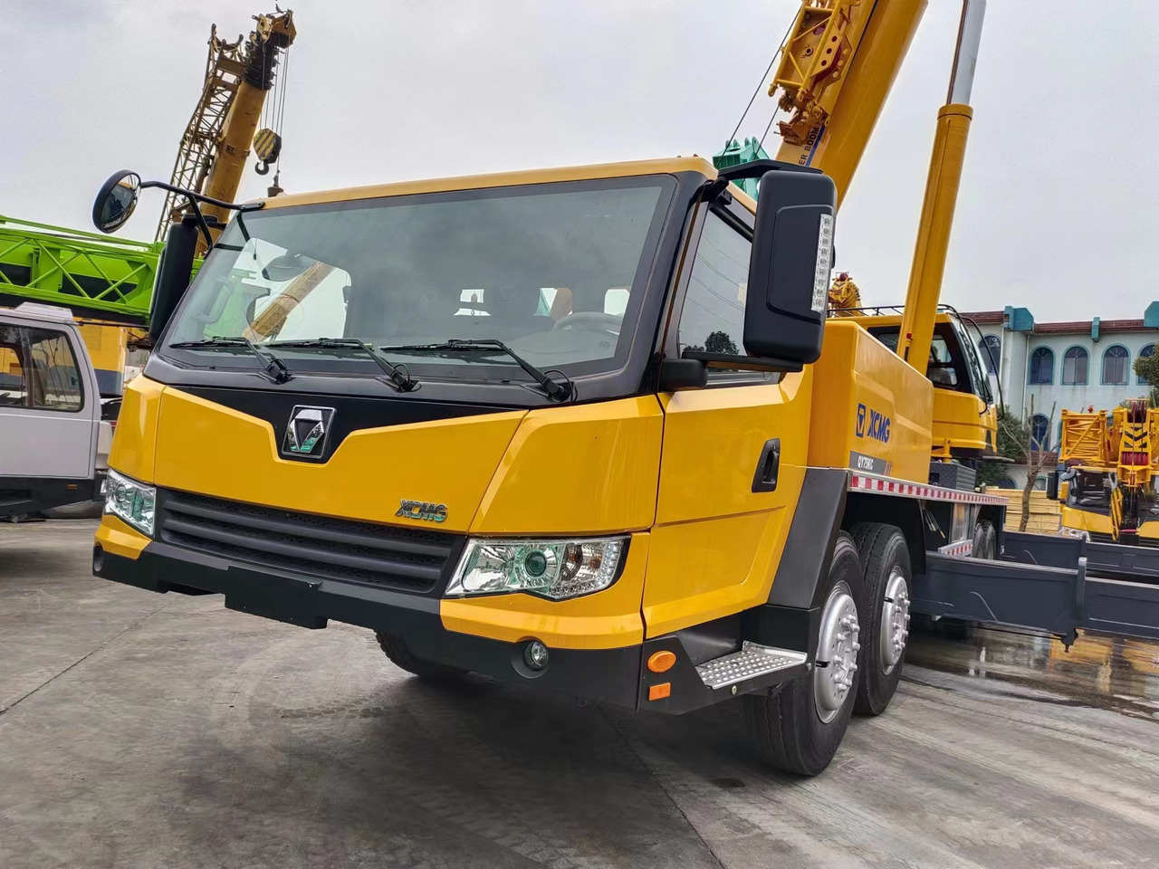 XCMG QY75KC QY75K truck crane 75tons - Grue mobile: photos 2 XCMG QY75KC QY75K truck crane 75tons - Grue mobile: photos 2