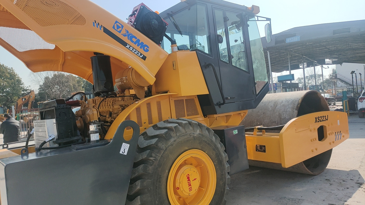 XCMG XS223J - Rouleau compresseur: photos 2 XCMG XS223J - Rouleau compresseur: photos 2