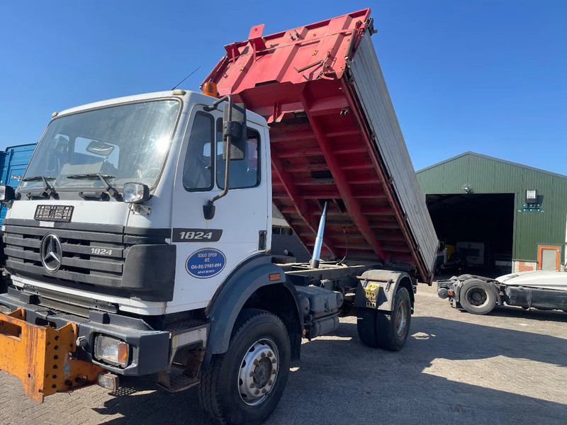 Mercedes-Benz SK 1824 TIPPER 4x4 - Camion benne: photos 2 Mercedes-Benz SK 1824 TIPPER 4x4 - Camion benne: photos 2