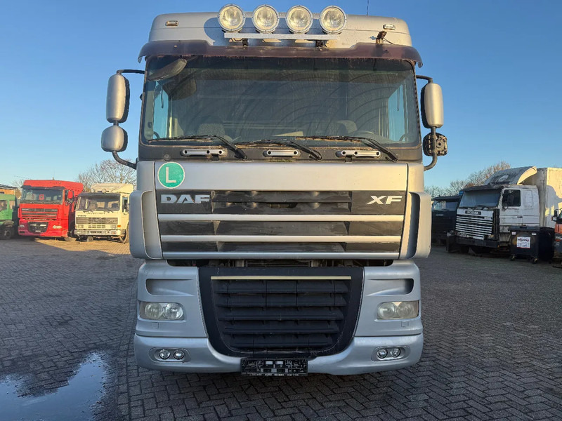 DAF XF 105.460 Tractor unit - Tracteur routier: photos 2 DAF XF 105.460 Tractor unit - Tracteur routier: photos 2