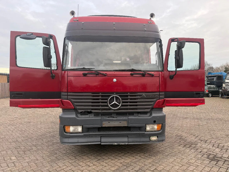Mercedes-Benz Actros 1843 3 pedals - Tracteur routier: photos 2 Mercedes-Benz Actros 1843 3 pedals - Tracteur routier: photos 2