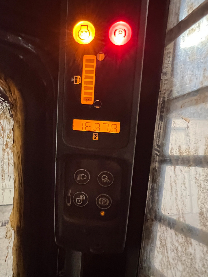 Mini chargeuse Case 440: photos 16