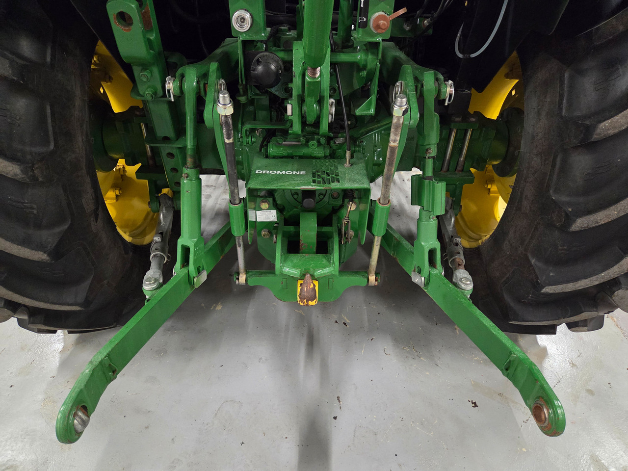 Tracteur agricole John Deere 5055E #600 timer: photos 17