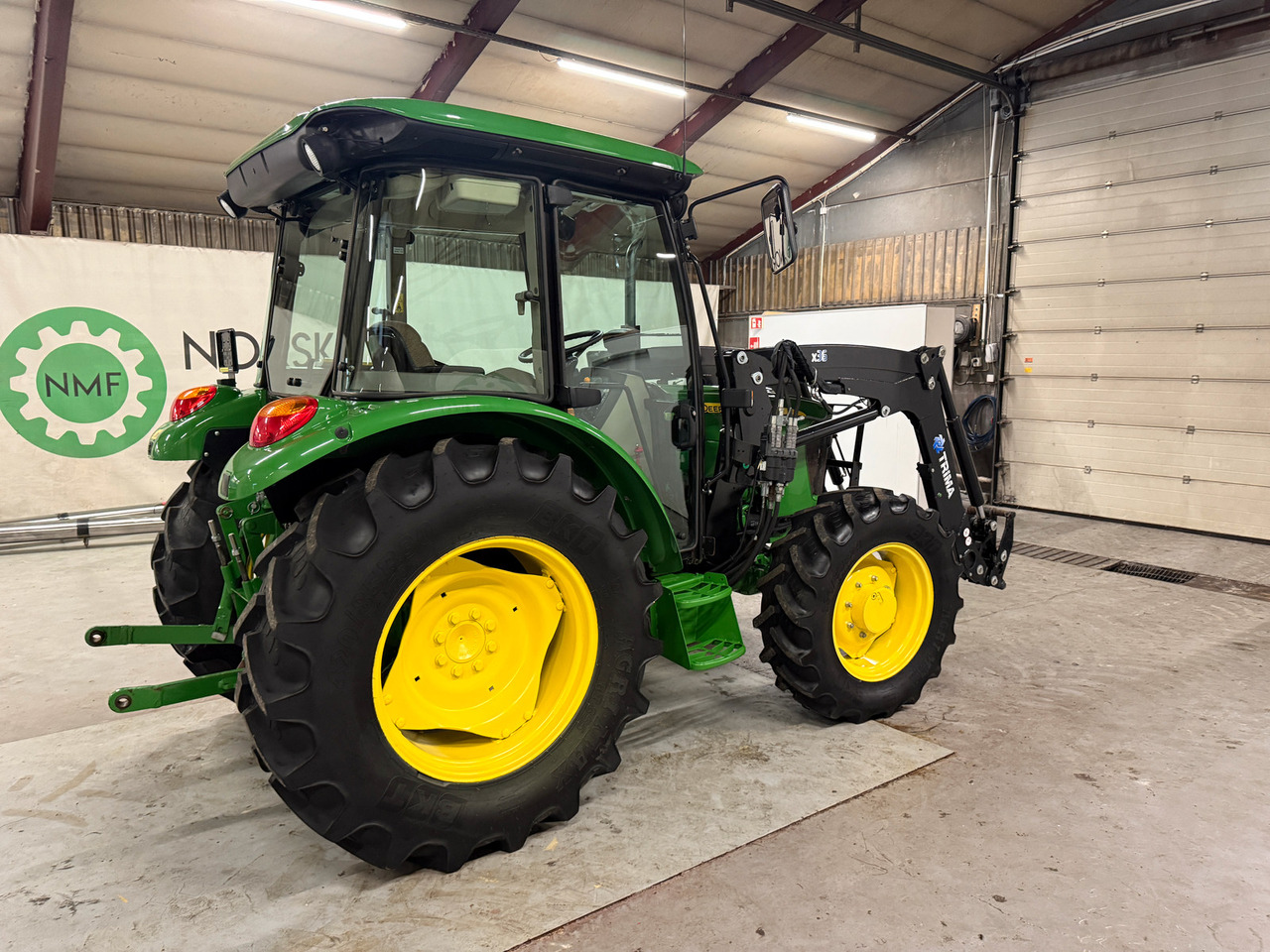 John Deere 5075E - Tracteur agricole: photos 5 John Deere 5075E - Tracteur agricole: photos 5