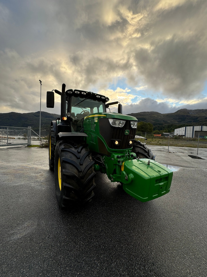 John Deere 6215R - Tracteur agricole: photos 5 John Deere 6215R - Tracteur agricole: photos 5