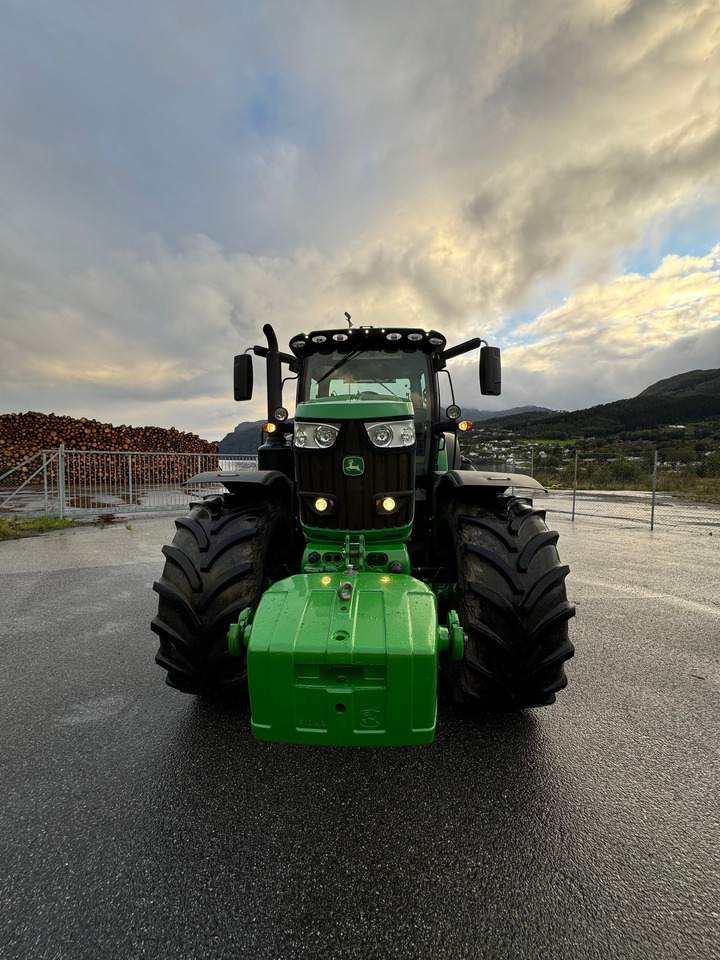 John Deere 6215R - Tracteur agricole: photos 3 John Deere 6215R - Tracteur agricole: photos 3