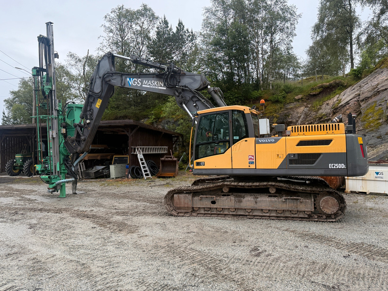Volvo EC250DL med Montabert tårn - Pelle sur chenille: photos 3 Volvo EC250DL med Montabert tårn - Pelle sur chenille: photos 3
