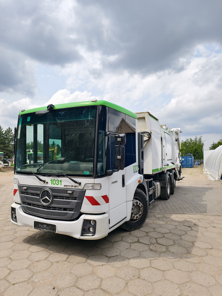 Mercedes Econic - Benne à ordures ménagères: photos 1 Mercedes Econic - Benne à ordures ménagères: photos 1