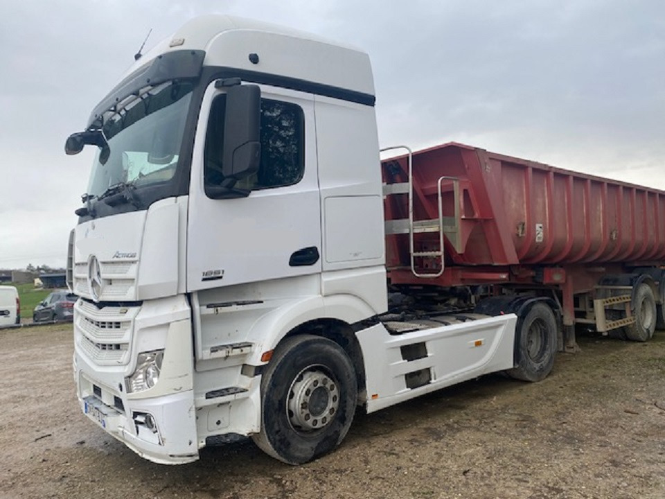 MERCEDES BENZ Actros 18.51 - Tracteur routier: photos 3 MERCEDES BENZ Actros 18.51 - Tracteur routier: photos 3