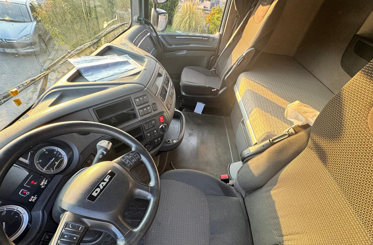 DAF XF 460 FT - 2017 - IMPIANTO RIBALTABILE - Tracteur routier: photos 4 DAF XF 460 FT - 2017 - IMPIANTO RIBALTABILE - Tracteur routier: photos 4