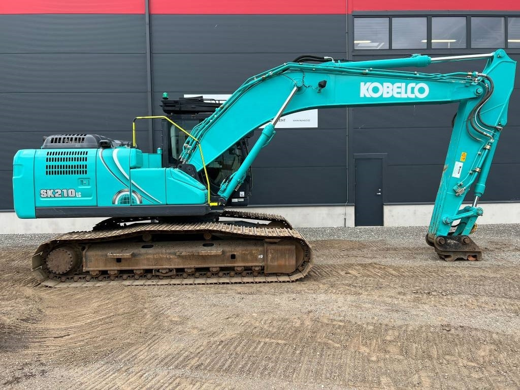 Kobelco SK 210 LC-10 - Pelle sur chenille: photos 5 Kobelco SK 210 LC-10 - Pelle sur chenille: photos 5
