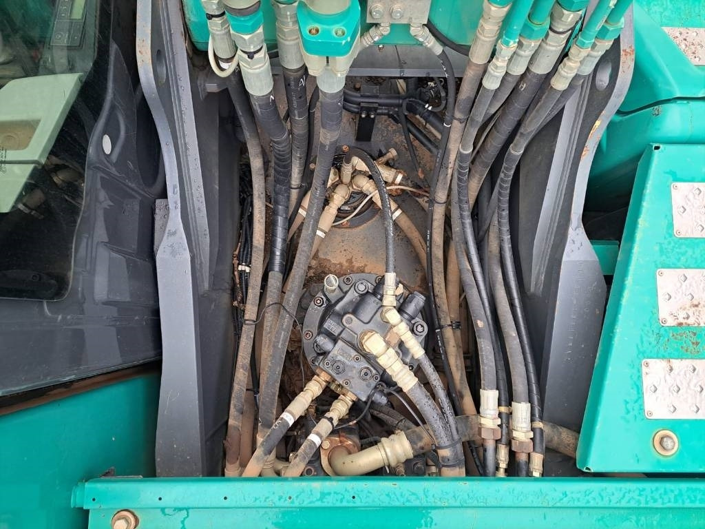 Pelle sur chenille Kobelco SK 210 LC-10: photos 7