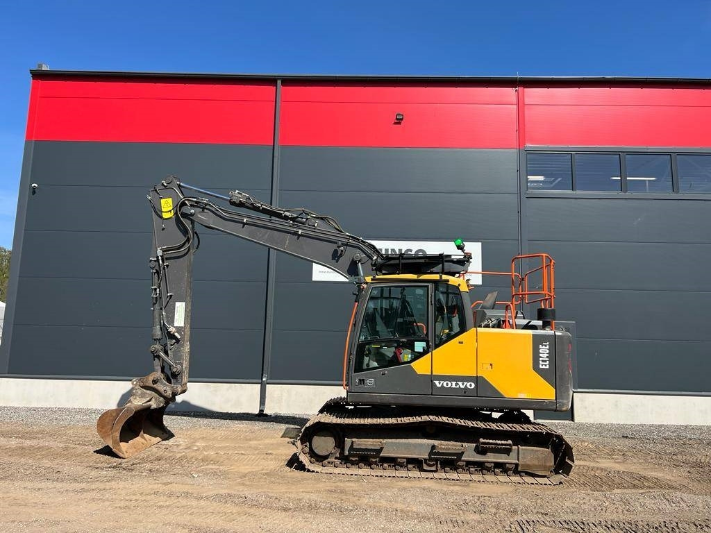 Volvo EC 140 E - Pelle sur chenille: photos 2 Volvo EC 140 E - Pelle sur chenille: photos 2